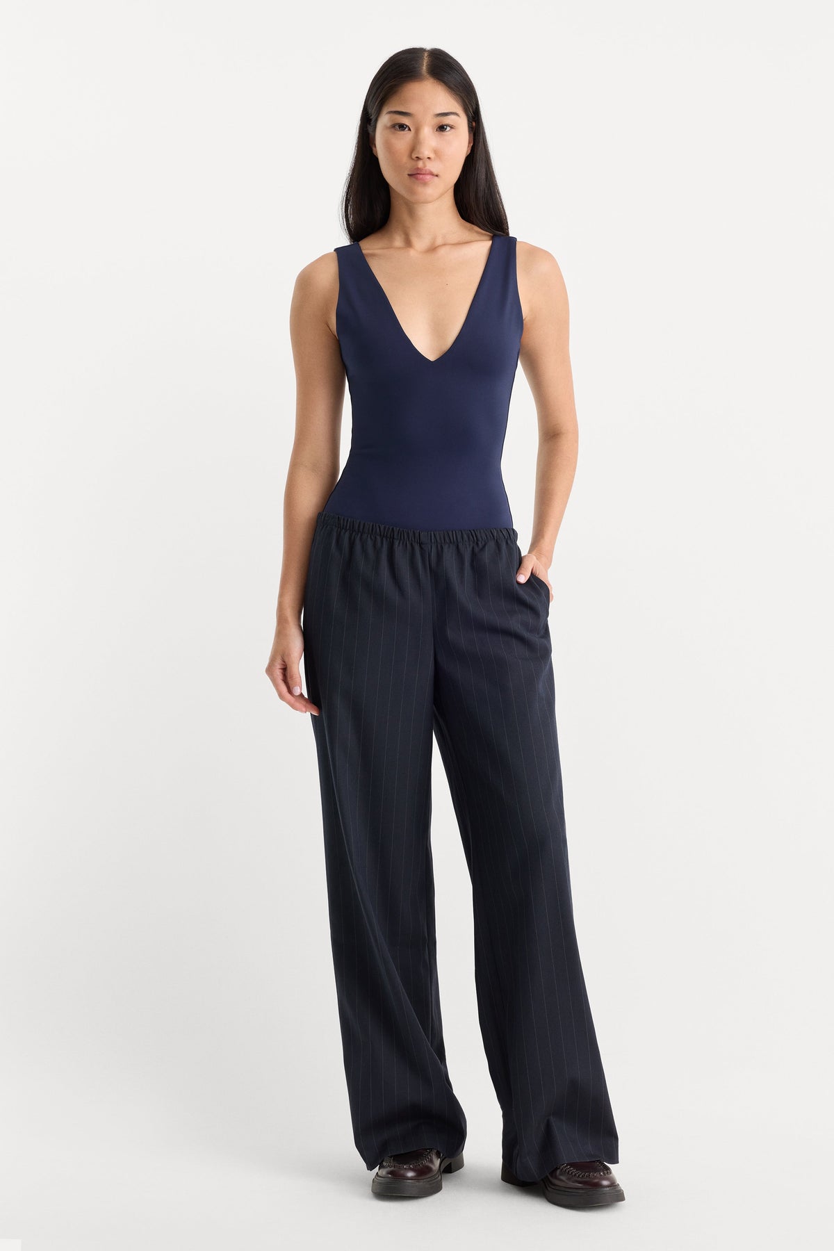 THE SCULPTING DEEP V BODYSUIT | HORIZON INK